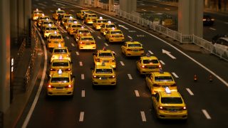 タクシー通勤は通勤手当になる？なるパターンを詳しく解説