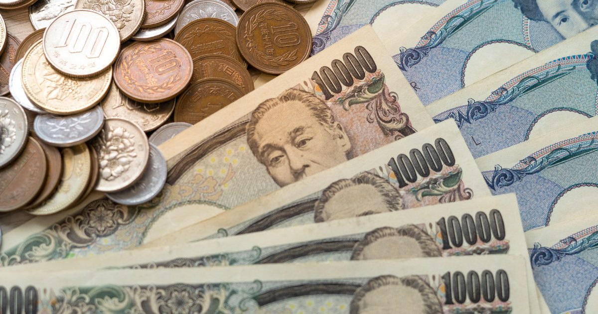 専属運転手を外部委託する際の費用相場